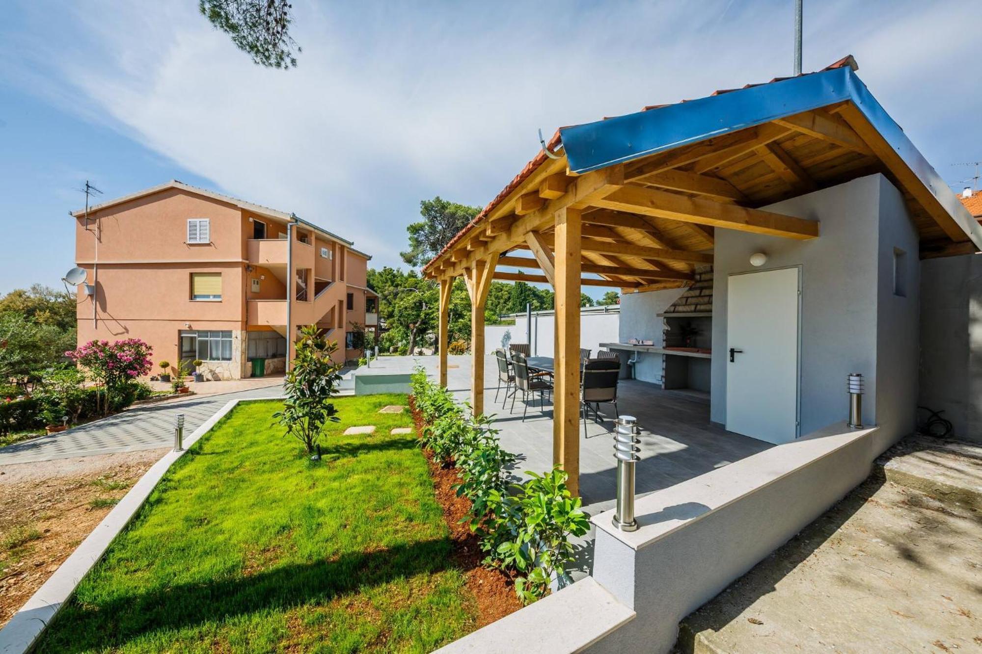 Apartmani Savin Brodarica  Exteriér fotografie